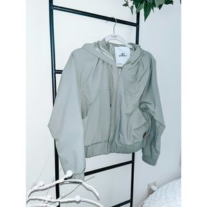 Rain jacket/ Wind Breaker